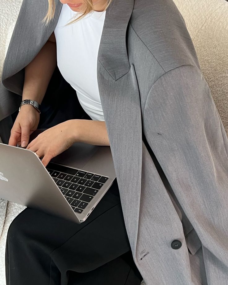 Overwhelmed with social media? Don't know what to…